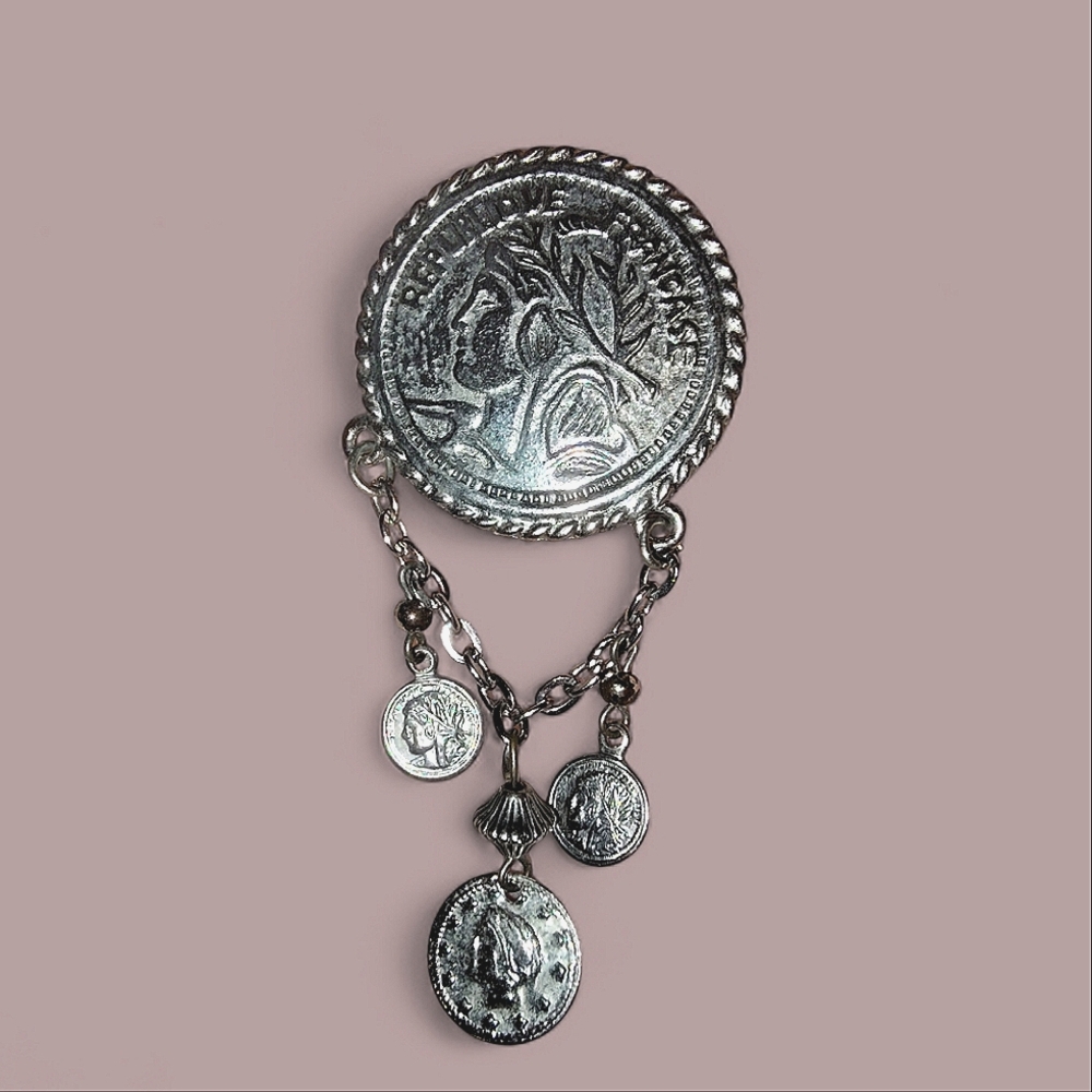 Vintage Repbulique Franchise Coin Token Brooch